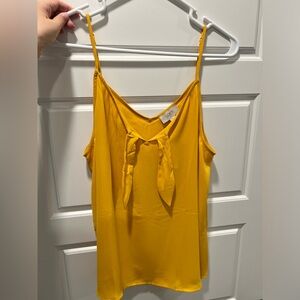 Loft yellow tank